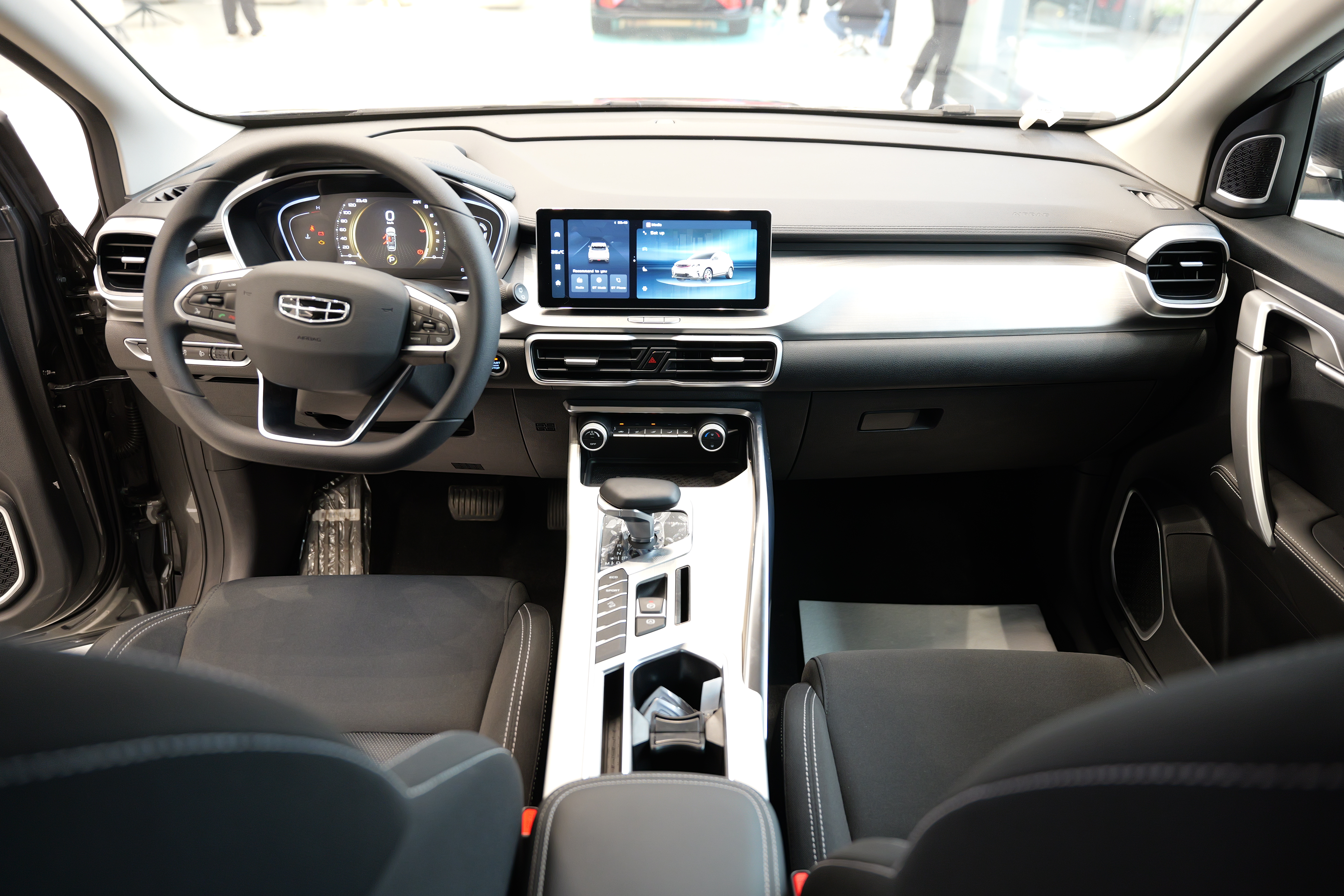 Geely Coolray - Nội thất ghế lái